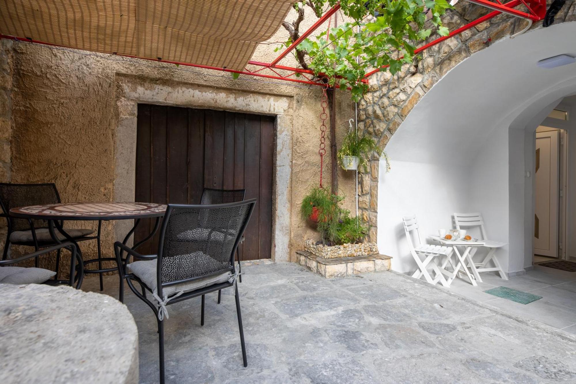 Apartment Gaviota Krk Krk Town Exterior photo